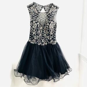 NWT Milano Formals Black Silver Beaded Mesh Keyhole Open Back Formal Prom 10